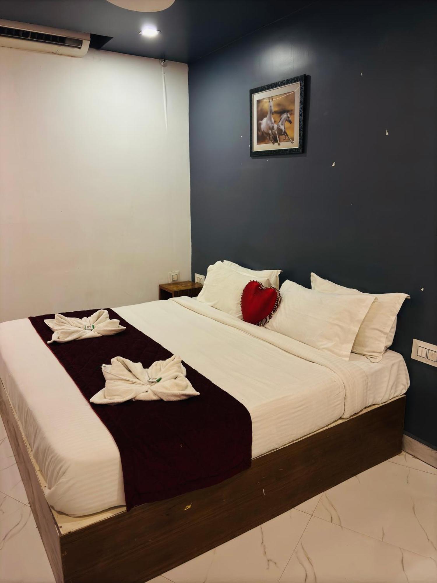 The Elite Beachview Puducherry Exterior foto