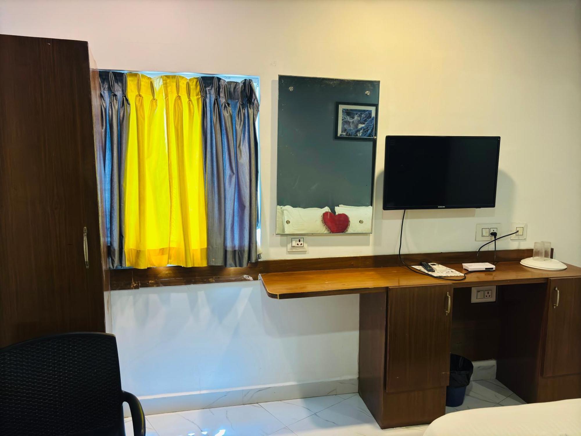 The Elite Beachview Puducherry Exterior foto