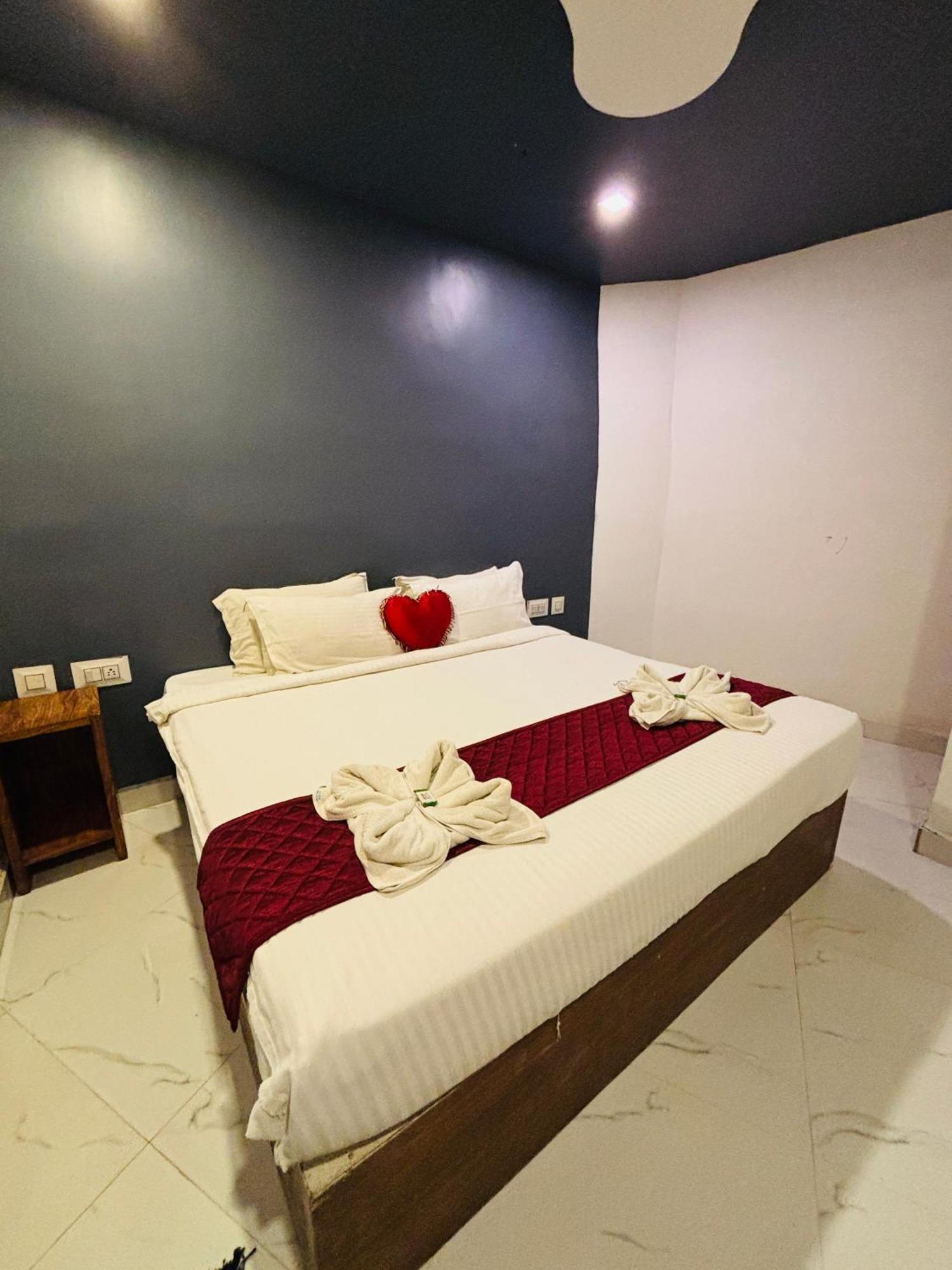 The Elite Beachview Puducherry Exterior foto